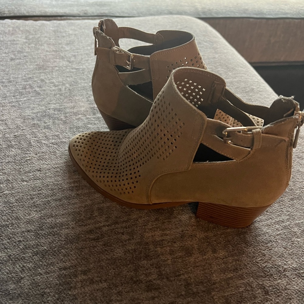 Tan shoe dazzle ankle booties